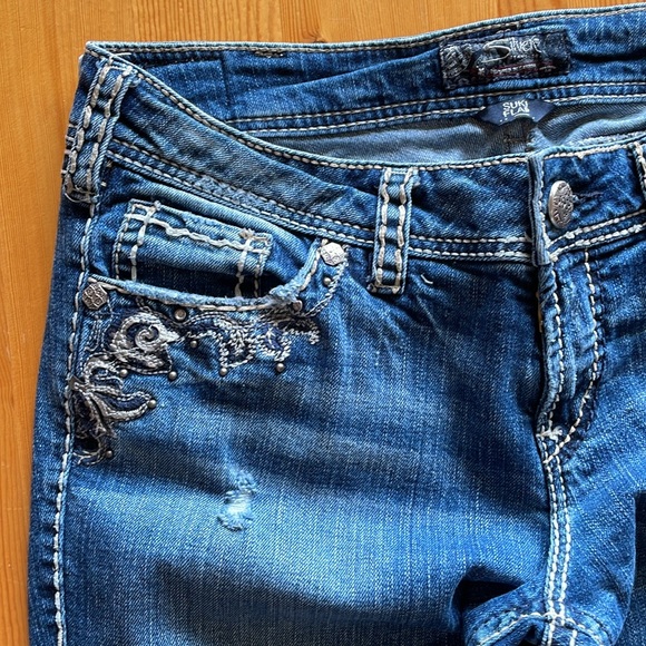 SILVER SUKI FLAP Jeans Vintage Medium Blue Bejeweled Embroidered Tag Size 31 - Picture 5 of 16